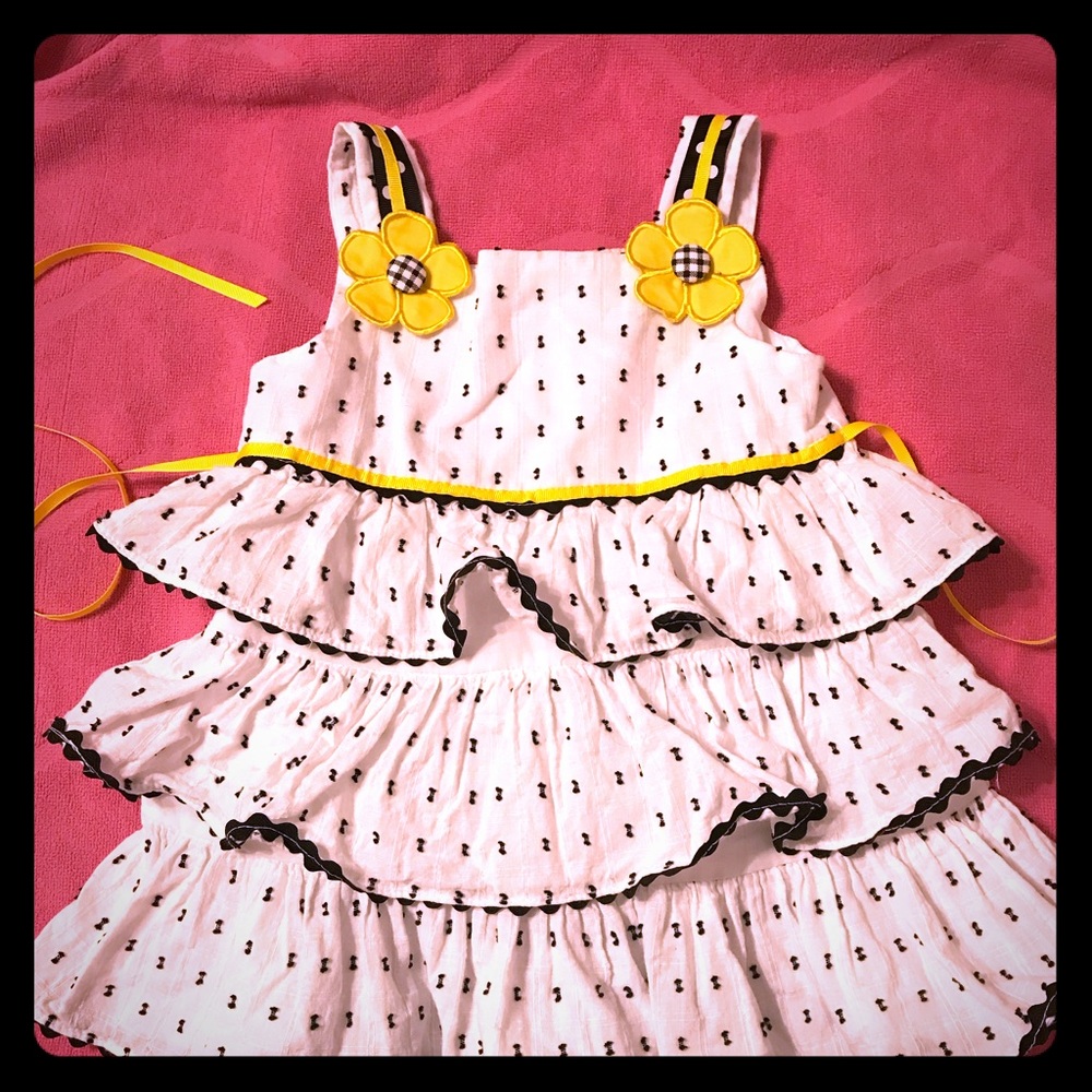 Super cute toddler girls outfit.